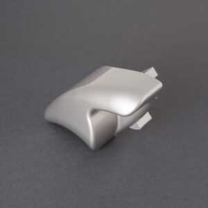 Pravá krytka předního panelu markýzy - F65